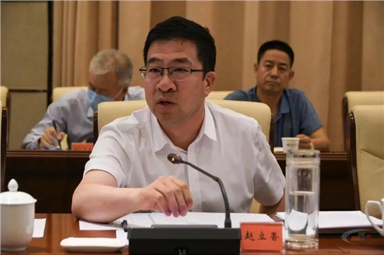 趙立香表示，相關(guān)縣區(qū)、市直部門要牢固樹立“一盤棋”思想