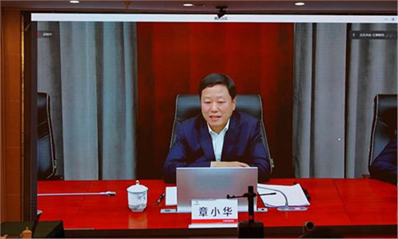 紅獅集團董事長、總經(jīng)理章小華講話