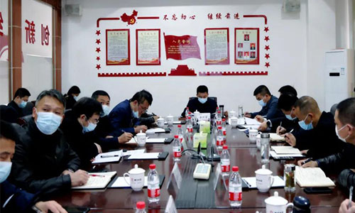 縣委常委、副縣長(zhǎng)占長(zhǎng)遠(yuǎn)參加調(diào)研并主持調(diào)研匯報(bào)會(huì)